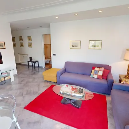 Apartment 3p Climatise Avec Balcon Pres Plages, Commerces, Wifi Et Animaux Admis - Fr-1-196-349