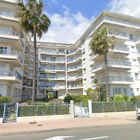 Appartement 3p Climatisé Avec Balcon Près Plages, Commerces, Wifi Et Animaux Admis - Fr-1-196-349